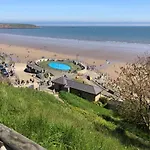 Holiday home House With New Extension Close To Sea And Shops *