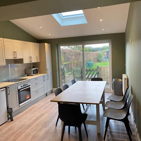 House With New Extension Close To Sea And Shops * Filey
